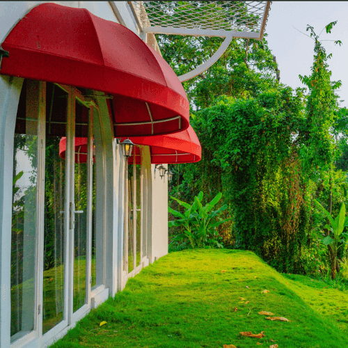 tampak samping utama villa jogjakarta 12 (1)